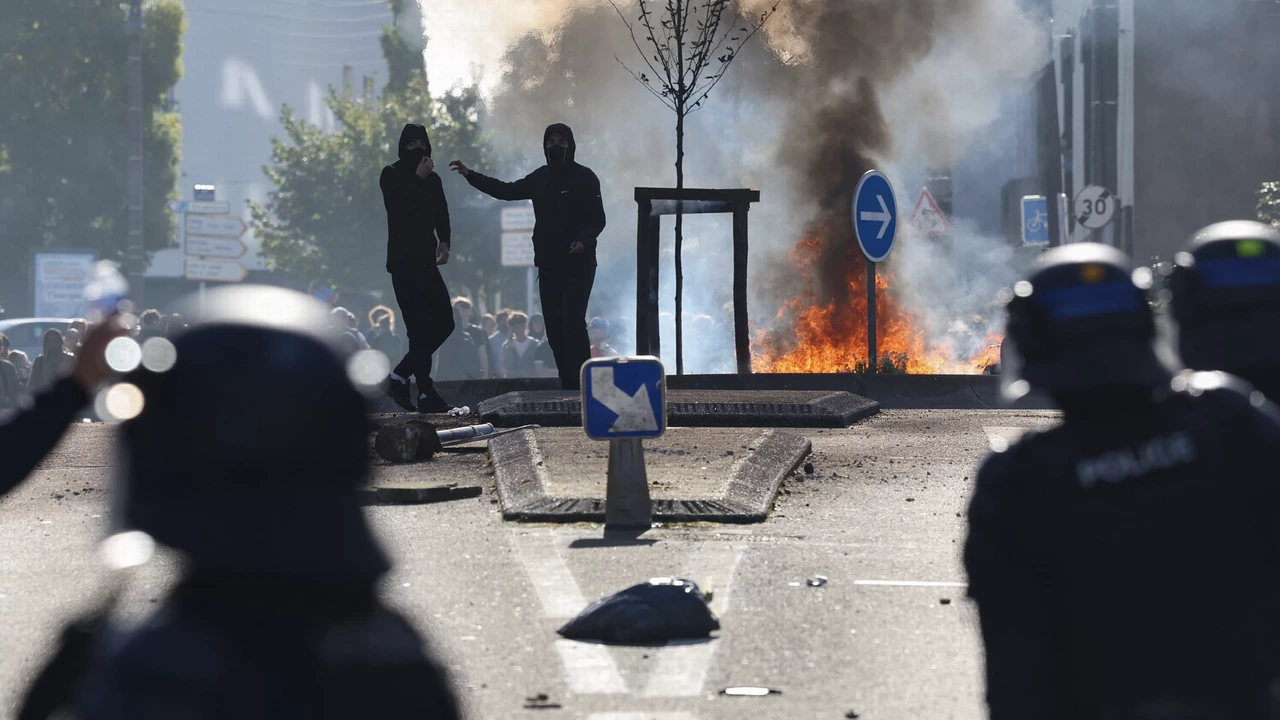 Studenten sluiten zich aan bij Franse scholierenprotesten, meer acties aangekondigd