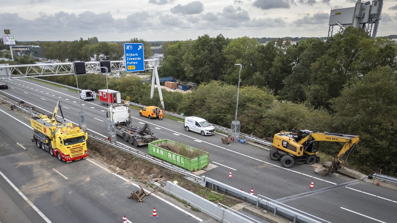 A28-afsluiting zorgt voor kilometerslange files in Flevoland