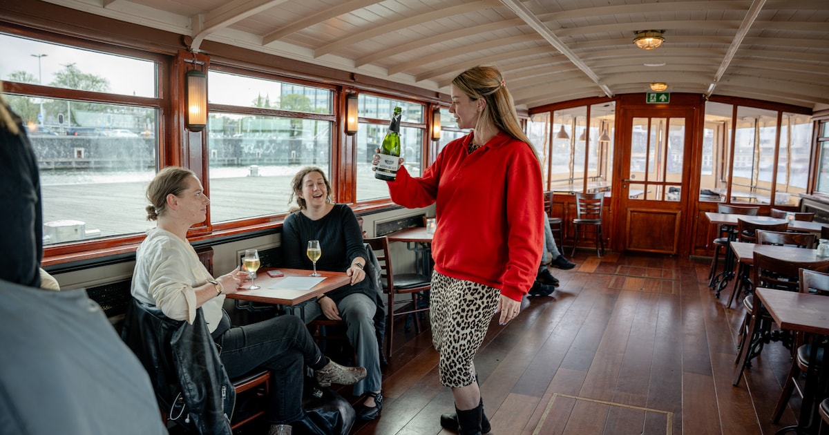 Amsterdamse restaurants bieden oesterveer aan tijdens ov-staking
