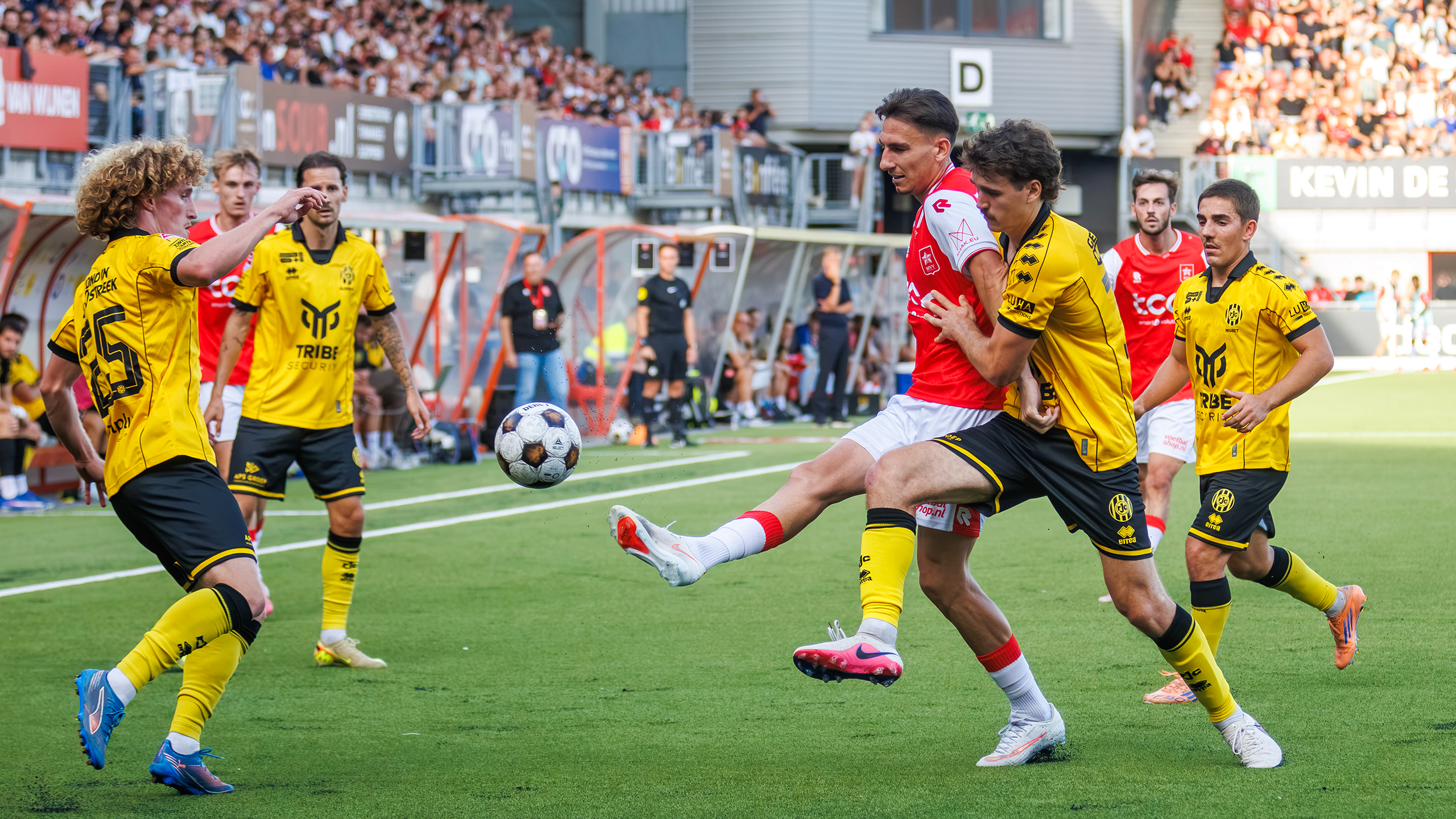Derby tussen MVV en Roda JC: Eensgezindheid over gemiste kansen en geluk