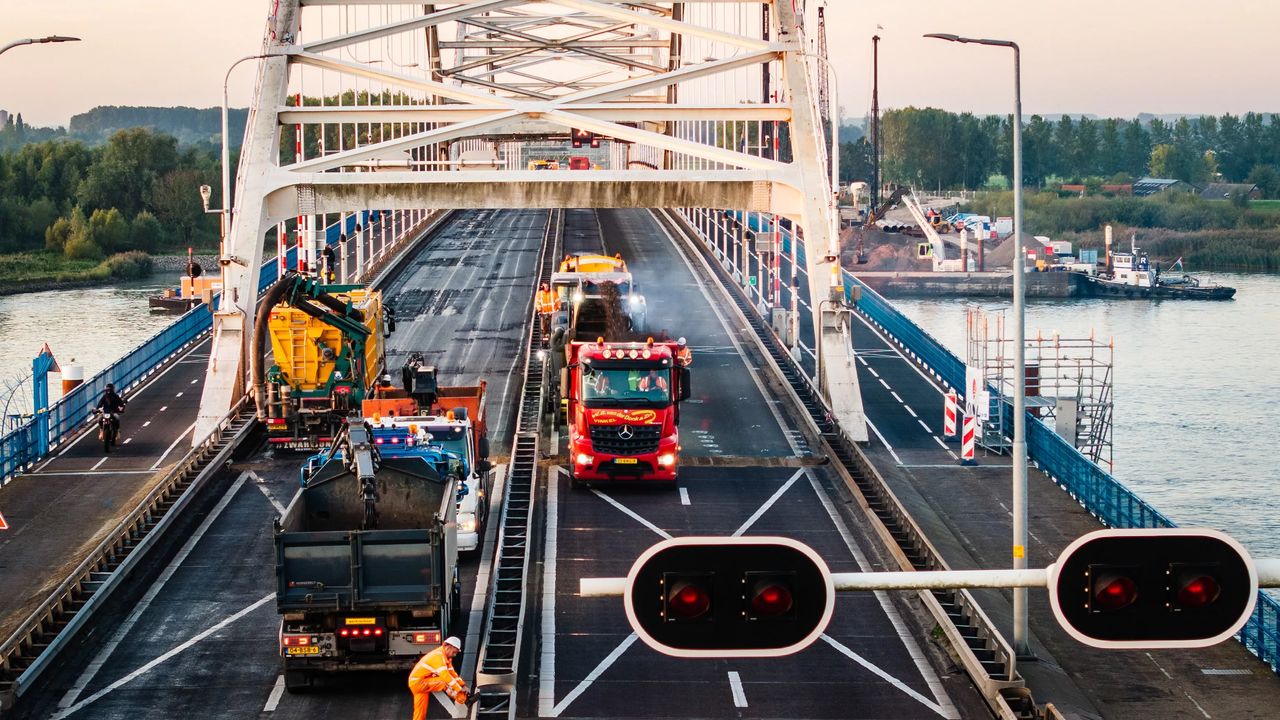 Merwedebrug weer open na werkzaamheden, sneller dan verwacht