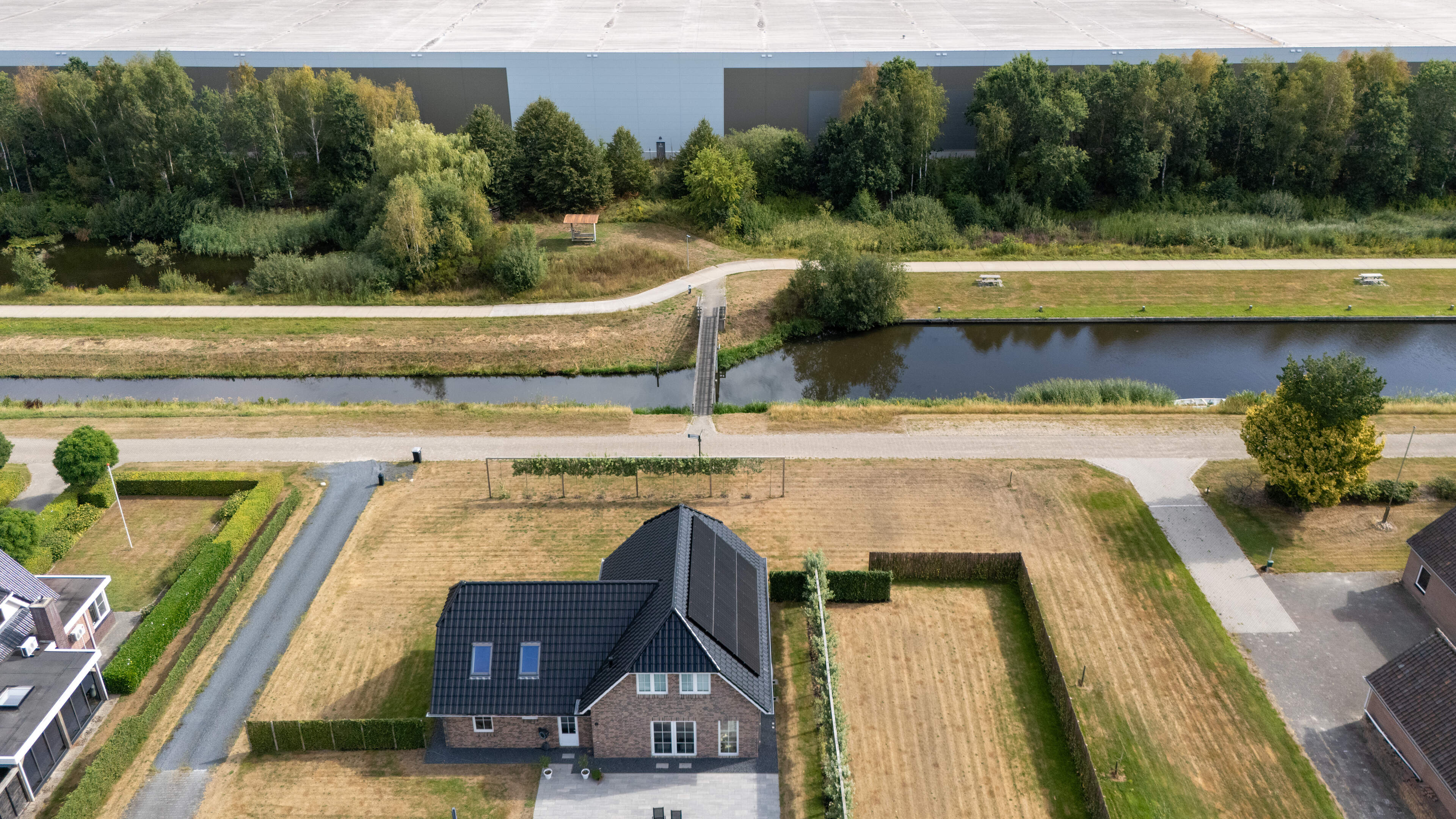 Gronddeal Emmen levert boer 1,3 miljoen euro op bij komst distributiecentrum