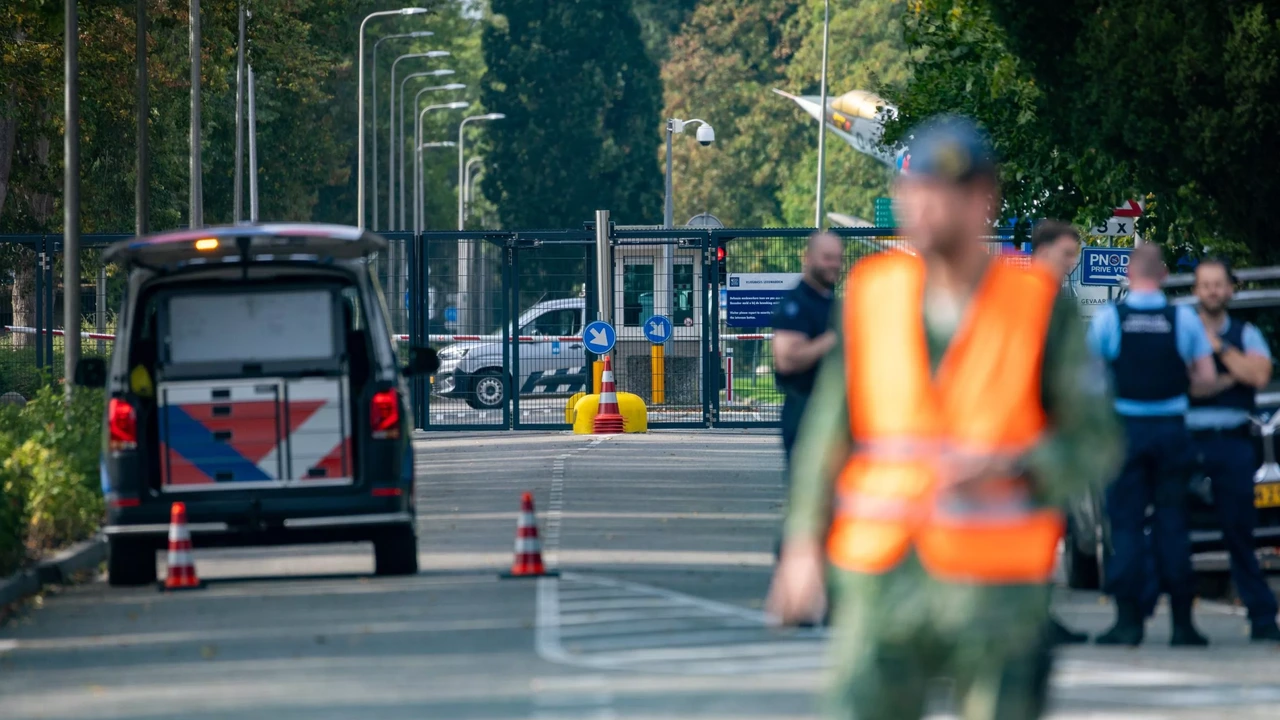 Aanhouding na bommelding bij vliegbasis Leeuwarden en verdacht pakketje