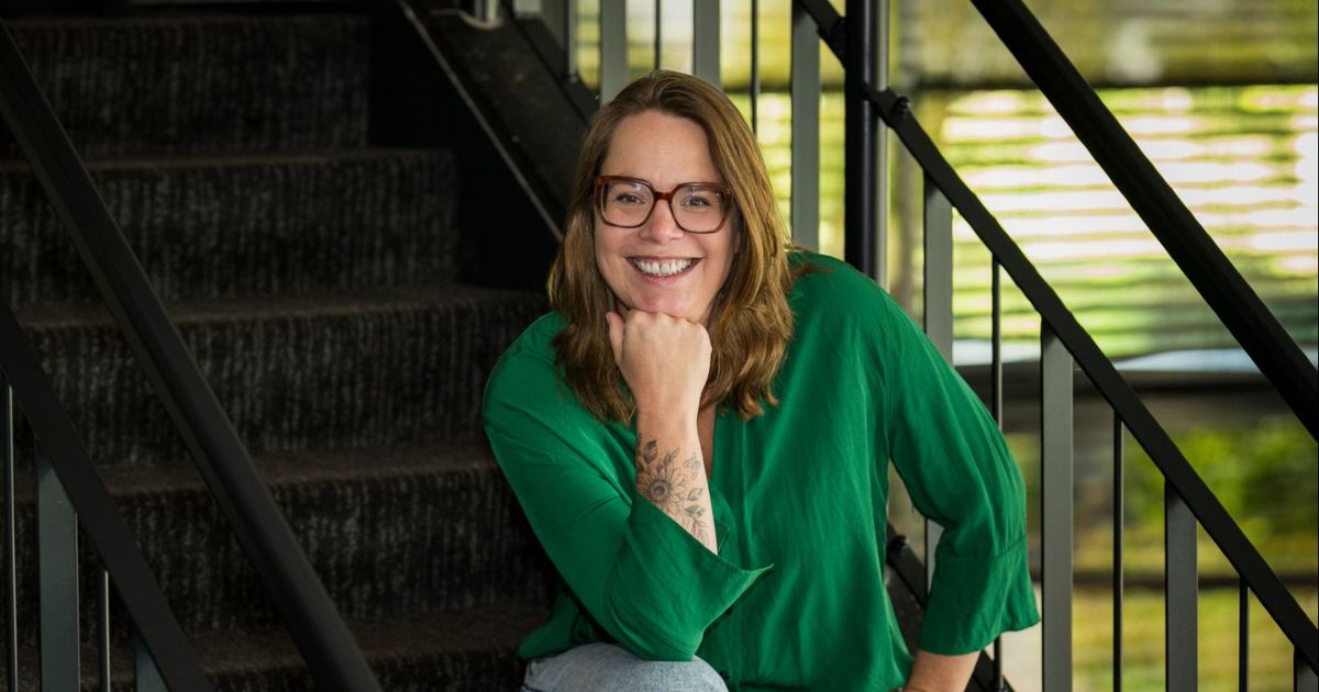 Kiki Bakker wil het imago van politici verbeteren: 'Achterkamertjes zijn nodig'