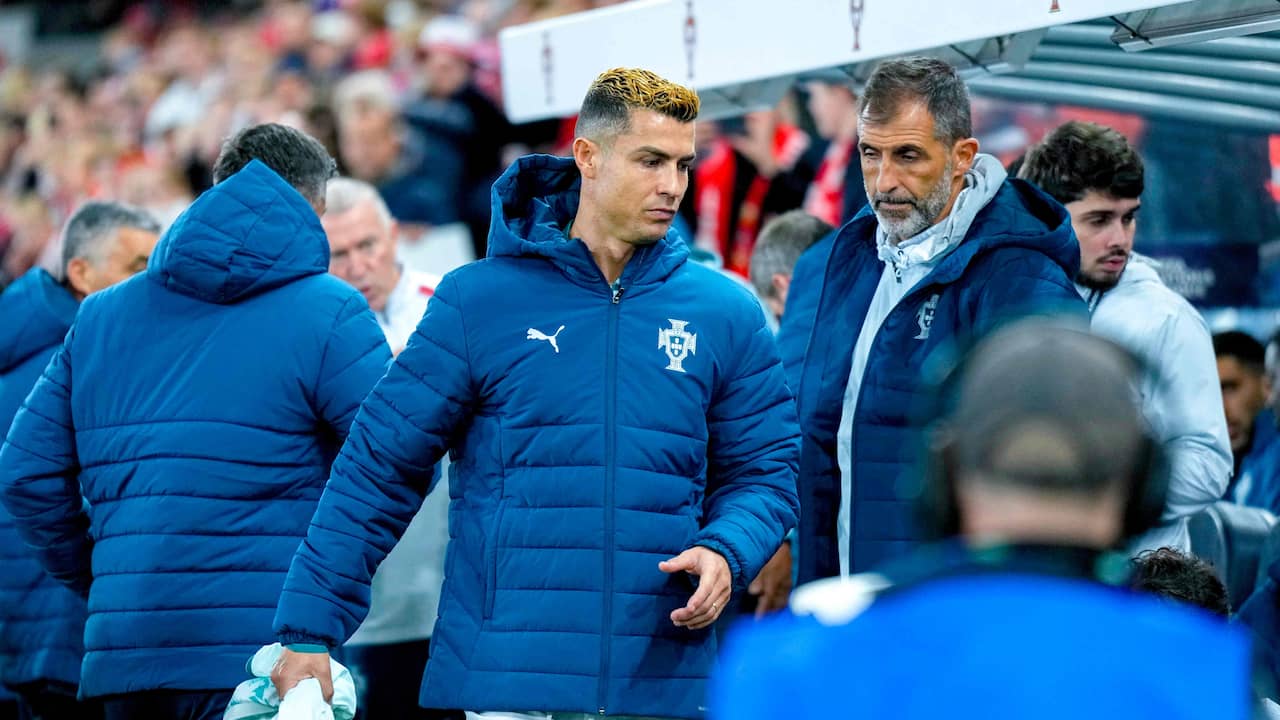 Ronaldo negeert fans na reserverol bij Portugal