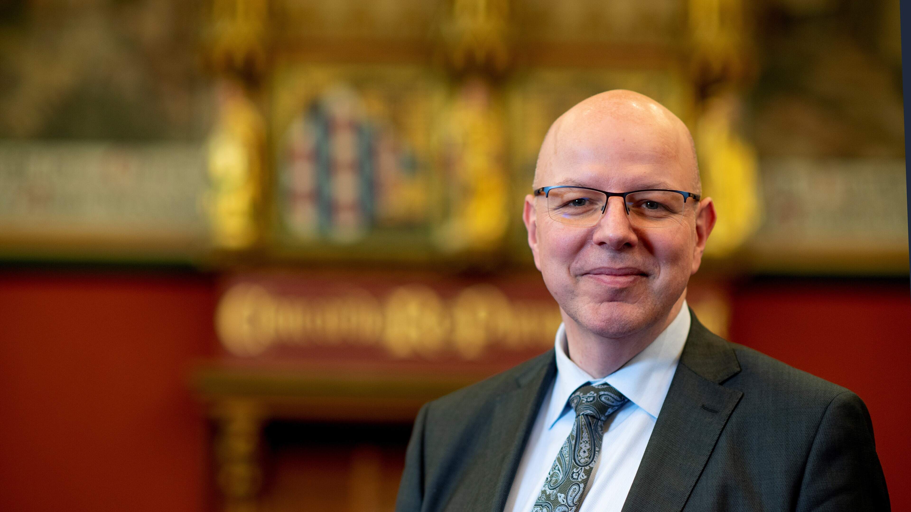 Arnold Rosier nieuwe burgemeester Dantumadiel, weinig animo voor functie
