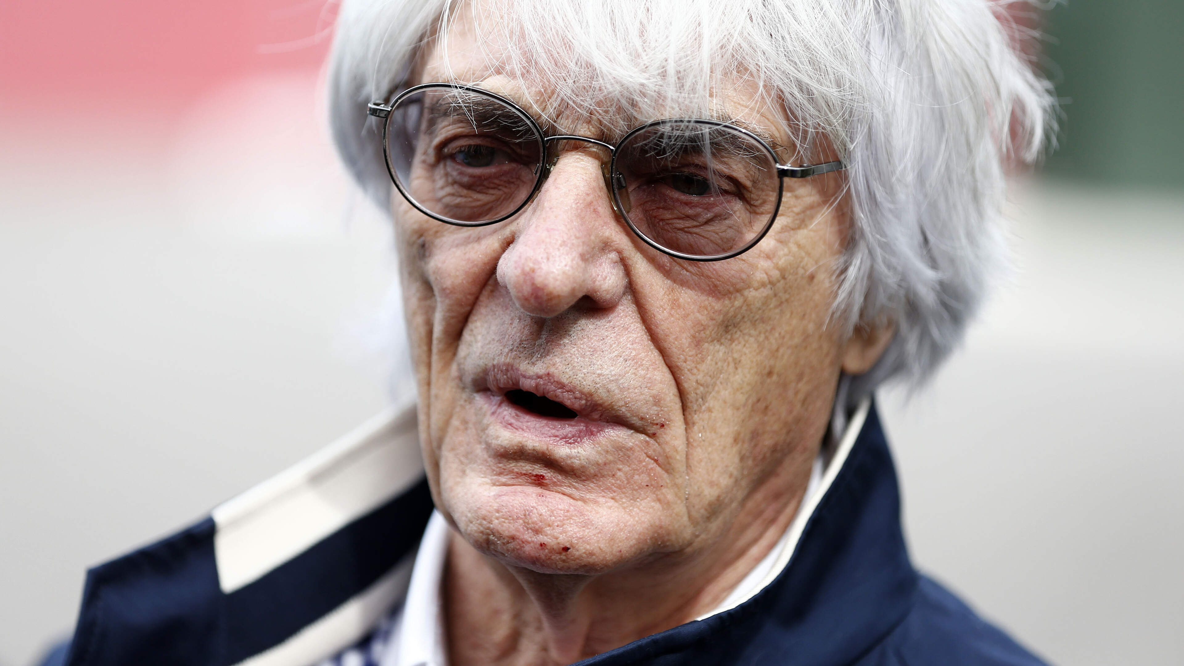 Voormalig F1-baas Ecclestone aangehouden op luchthaven bij Lissabon