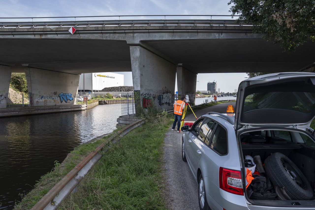 Hardenbergerbrug A28 bij Nijkerk dicht: voedselbedrijf in crisis, ongeduld groeit