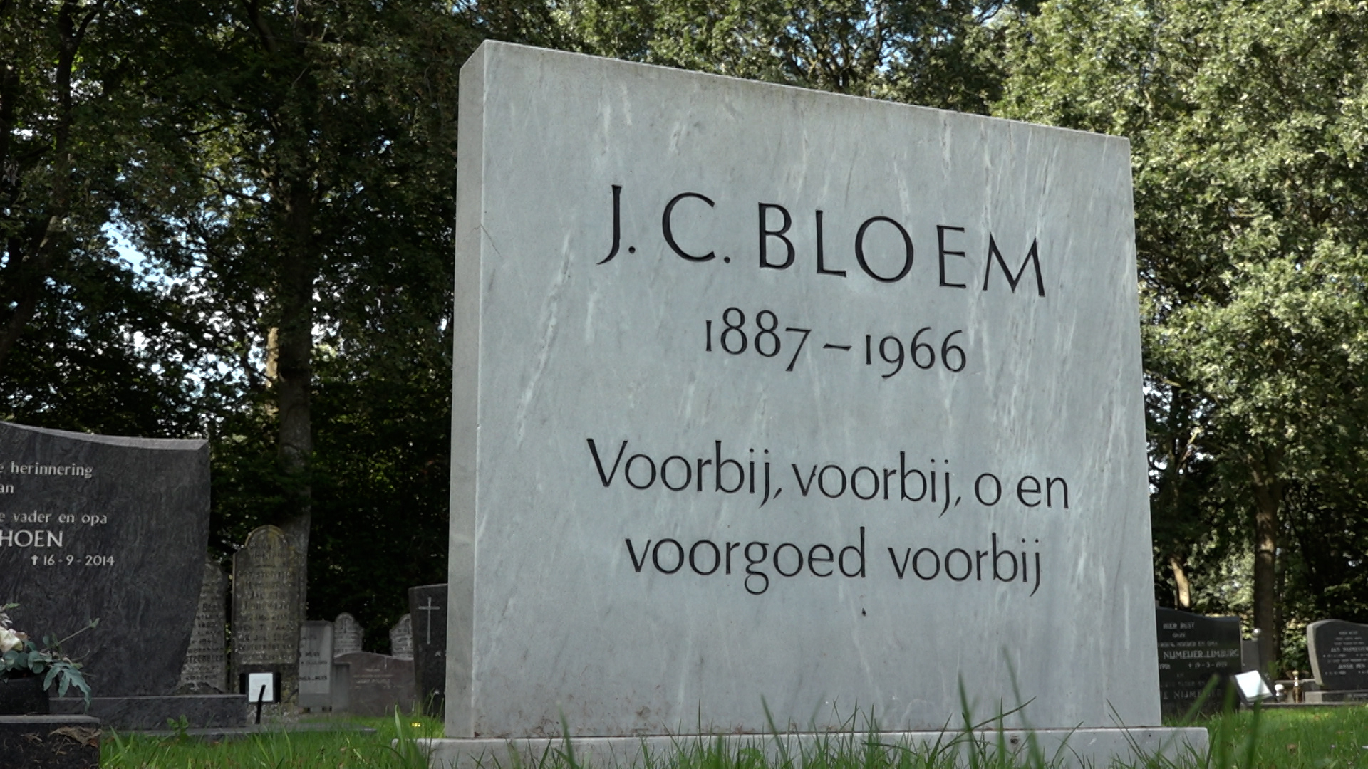 Herdenking J.C. Bloem: Fans eren dichter in Kop van Overijssel