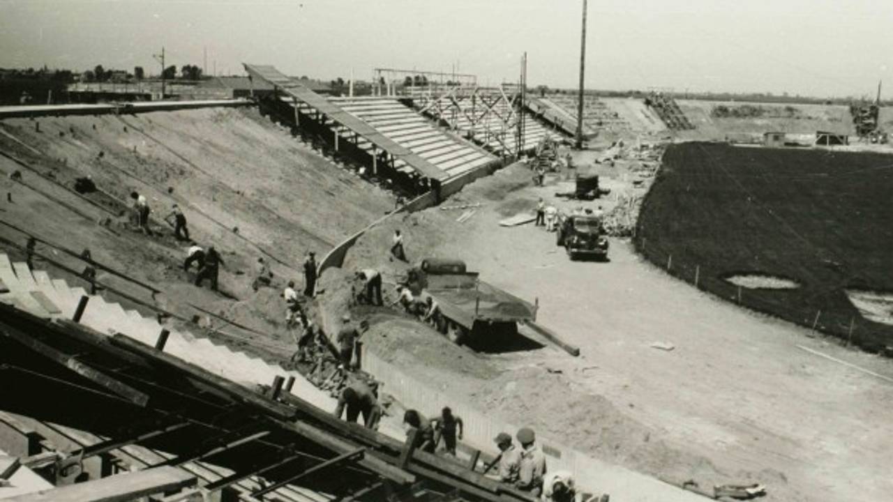 Stadion De Vliert in Den Bosch viert 75-jarig bestaan