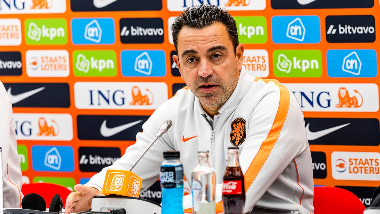Xavi over terughalen Zirkzee: 'Hij kan zich goed aanpassen aan dit Oranje'