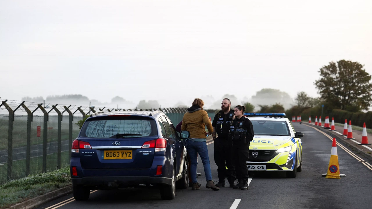 Veiligheidsoperatie bij Britse basis kwam pas op gang na telefoontje boerin